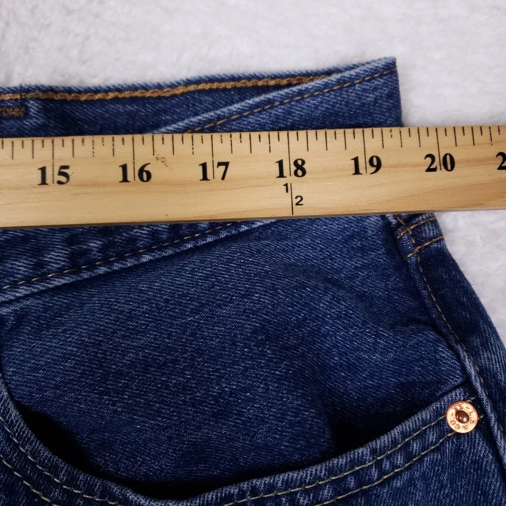 Levis 550 Relaxed Fit Blue Denim Jeans Mens 40x26* Medium Wash Tapered Leg